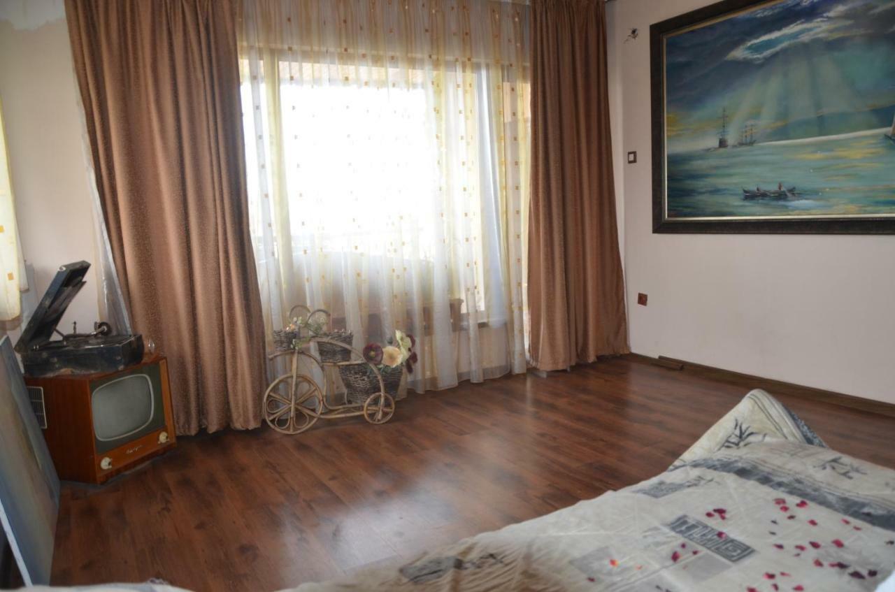 Guest House Amazonia Varna Exterior foto
